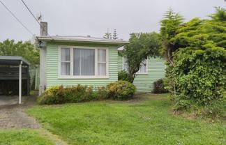 12 Ngatitoa Street, Takapuwahia