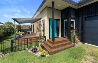 37 Seagrass Place, Otaki Beach
