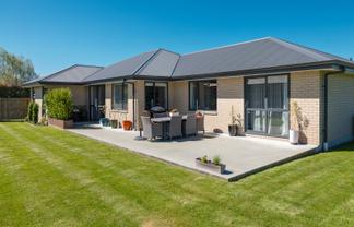 16 Eric Batchelor Place, Waimate
