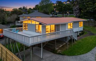 66 Spinella Drive, Bayview