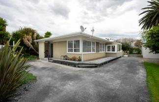 7 Holden Avenue, Haumoana
