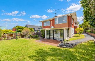 2/30 St Vincent Avenue, Remuera