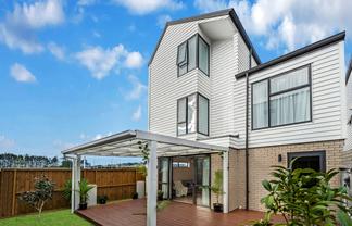 6 Manahau Lane, Flat Bush