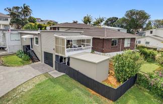3/2 Rewi Street, Torbay