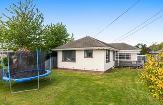 68 Dunedin Street, Redwood