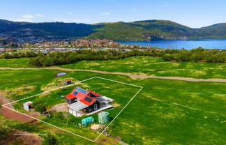 25 Kahikatea Drive, Kinloch