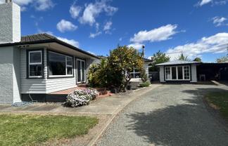 12 Sutton Street, Richmond