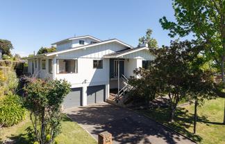 38 McHardy Street, Havelock North