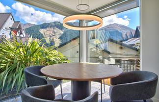 Units 121/21 Stanley Street, Queenstown Central
