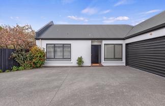 2/8 Hamish Place, Westmorland