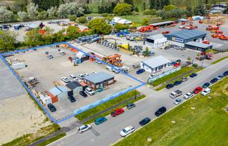 Large Contractors Yard + Tidy offices 