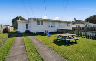 22 Acourt Street, Hawera