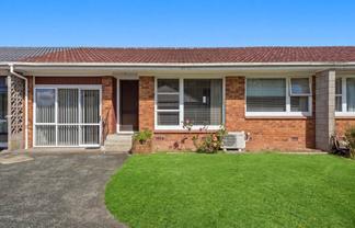 2/116 St. George Street, Papatoetoe