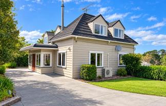 659 Whitford Road, Whitford