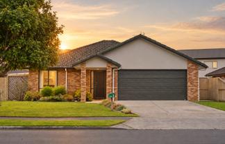 24 Parkside Drive, Huntington