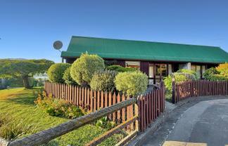 1/7 Simeon Qy, Lyttelton