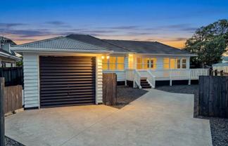 12 Malcolm Place, Mangere East