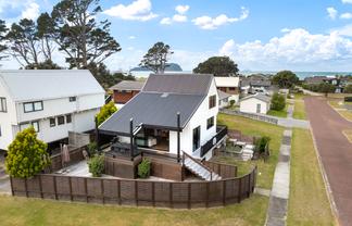 1 Prescott Place, Pauanui