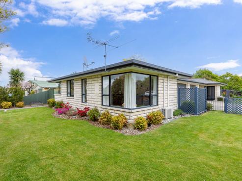 1B Coleman Place, Darfield