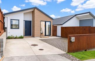 30 Morus Road, Massey