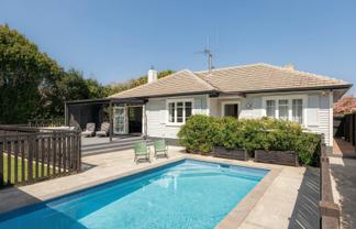 6 Strowan Avenue, Fairfield