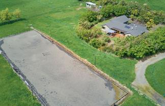 1955 Egmont Road, Egmont Village
