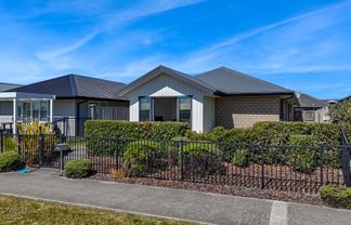 49 Pegasus Boulevard, Pegasus