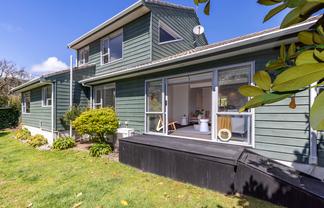 131A Renown Road, Raumati South
