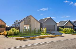 13 Vintage Street, Cromwell