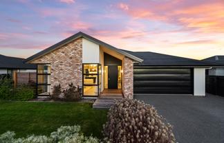10 Rose Manor Drive, Springlands