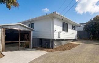 2/23 Bernina Place, Weymouth