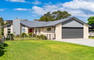 4 Paulene Anne, Mangawhai Heads