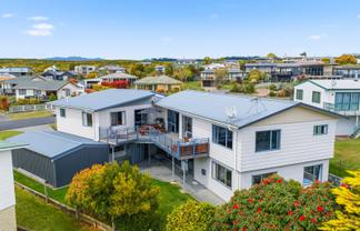 5 Rowena Crescent, Motuoapa