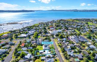 114 Wharf Road, Te Atatu Peninsula