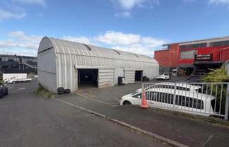AFFORDABLE TAKAPUNA WORKSHOP – 277M²

