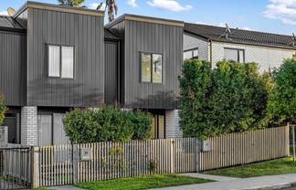 32 Tobruk Road, Panmure
