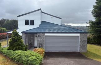 8 Julies Way, Rangatira Park