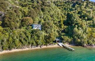 2717 Queen Charlotte Drive, Whenuanui Bay