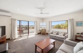 6 Village Way, Welcome Bay