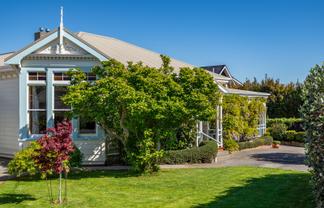 14 Lincoln Road, Bluff Hill
