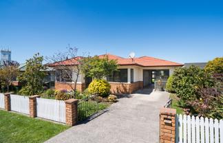7 Saint Johns Close (off West Street), Feilding