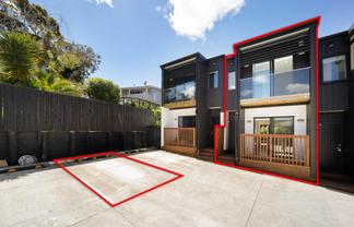 12d Woodhouse Place, West Harbour