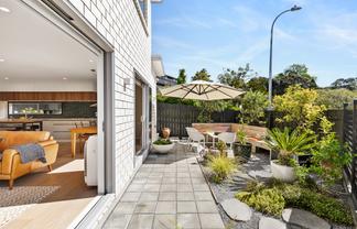 24A Surville Place, Mairangi Bay