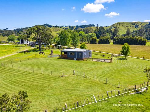 16 Guy Road, Kaipara Flats