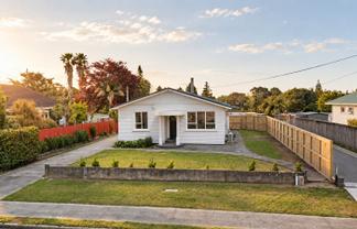 134 Seaview Road, Westown