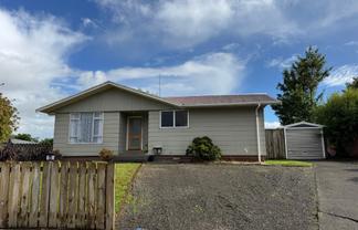 5 Meads Place, Marton