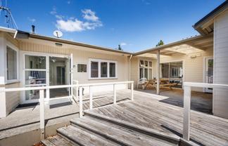 Manawatu / Whanganui - Address withheld