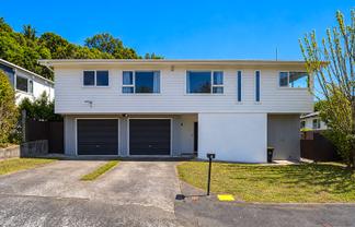 4 Saint Annes Square, Tawa