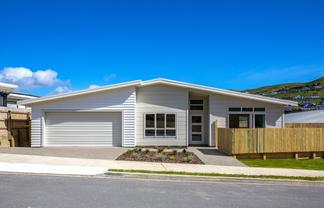 69 Crompton Avenue, Churton Park