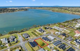 4 William Gilbert Drive, Mangawhai